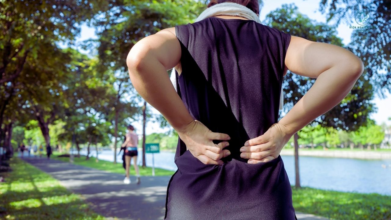 Các phương pháp trị đau cột sống tại nhà được khuyên dùng Các phương pháp trị đau cột sống tại nhà được khuyên dùng